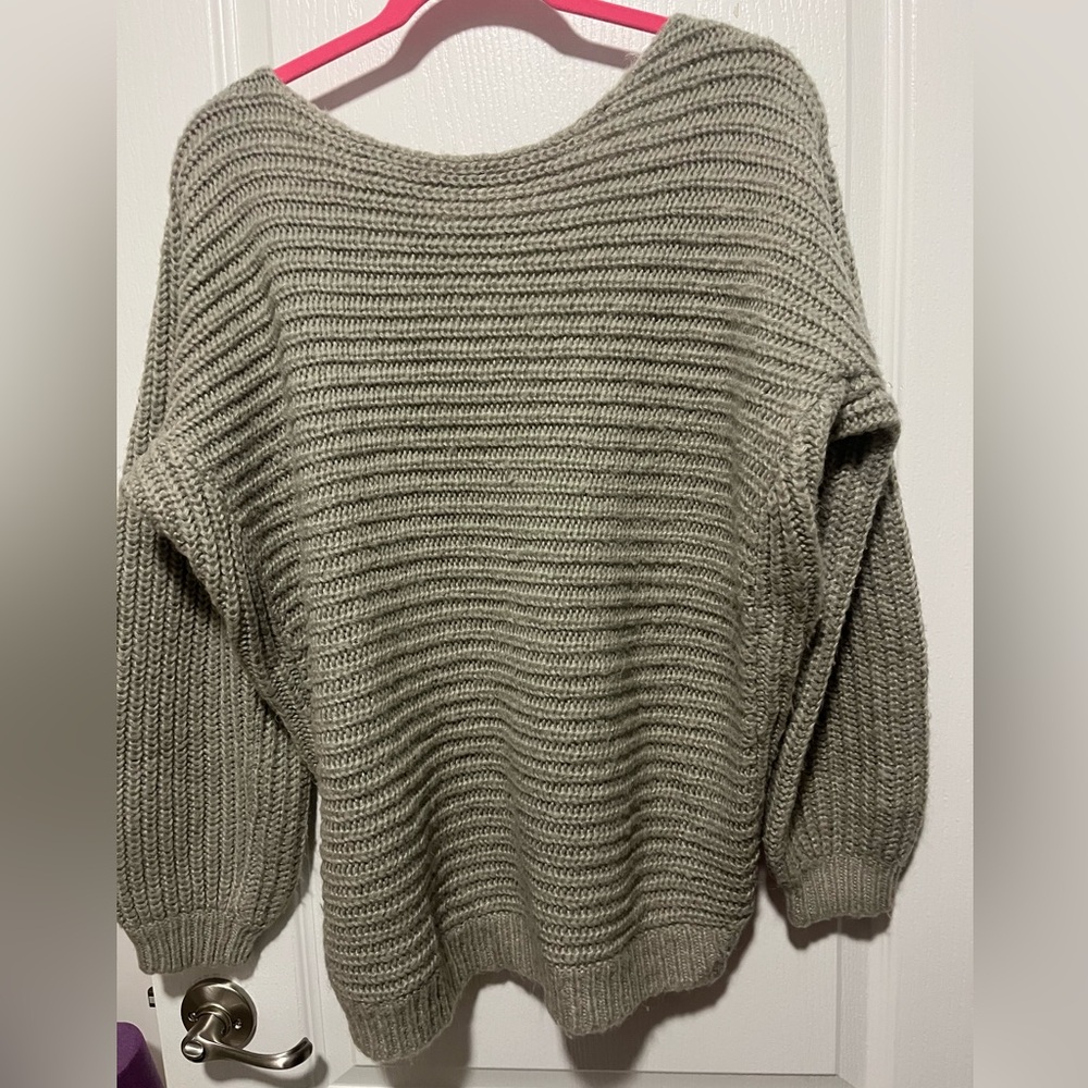 Glamorous Women's Ribbed Knit Sweater - Gray